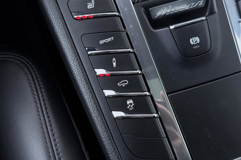 Porsche Macan 3.0 S | Panoramadak | 21 Inch | BOSE Audio | Camera | Vol-Leder | Trekhaak