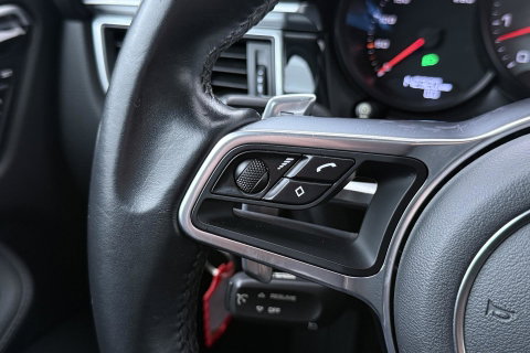 Porsche Macan 3.0 S | Panoramadak | 21 Inch | BOSE Audio | Camera | Vol-Leder | Trekhaak