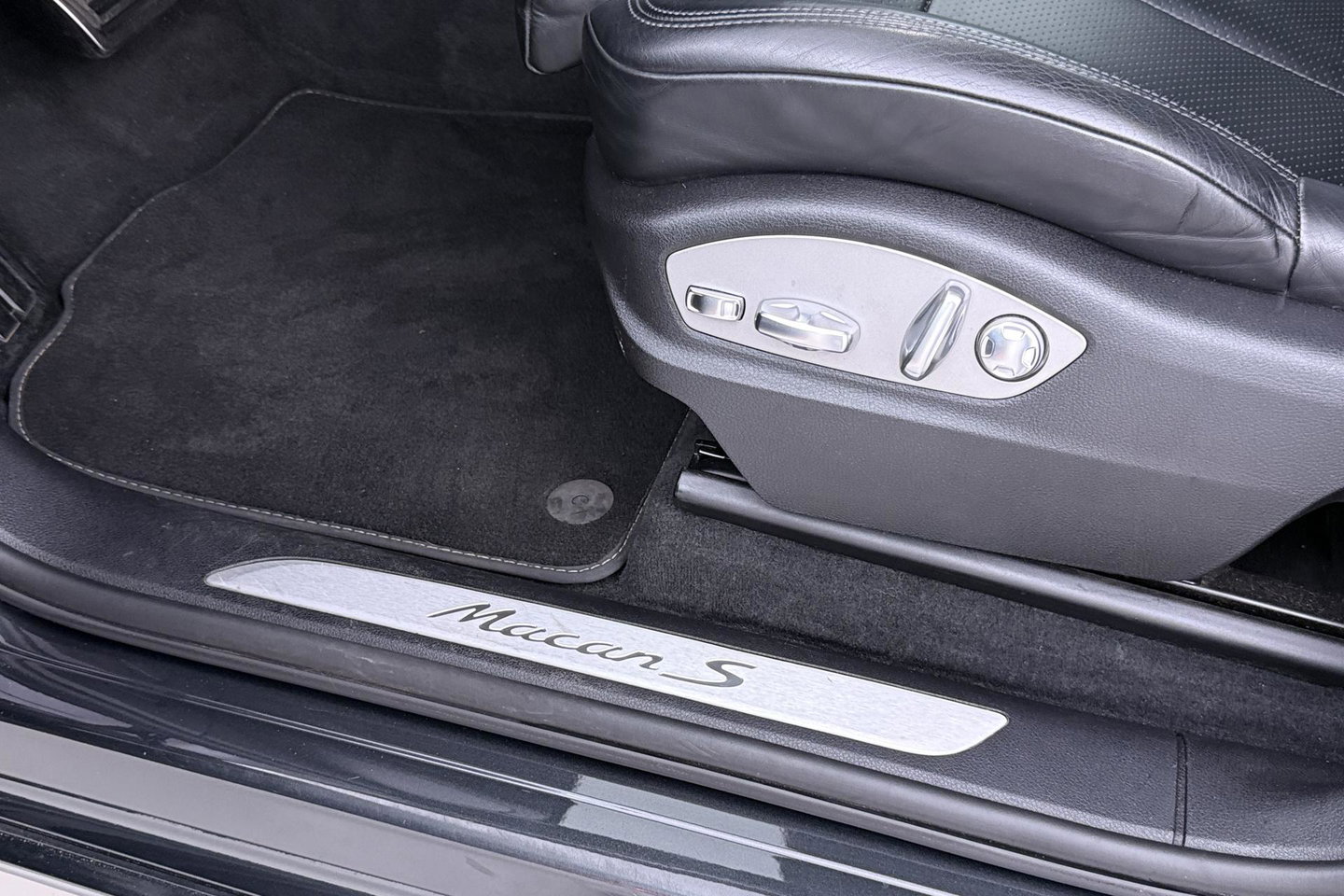 Porsche Macan 3.0 S | Panoramadak | 21 Inch | BOSE Audio | Camera | Vol-Leder | Trekhaak