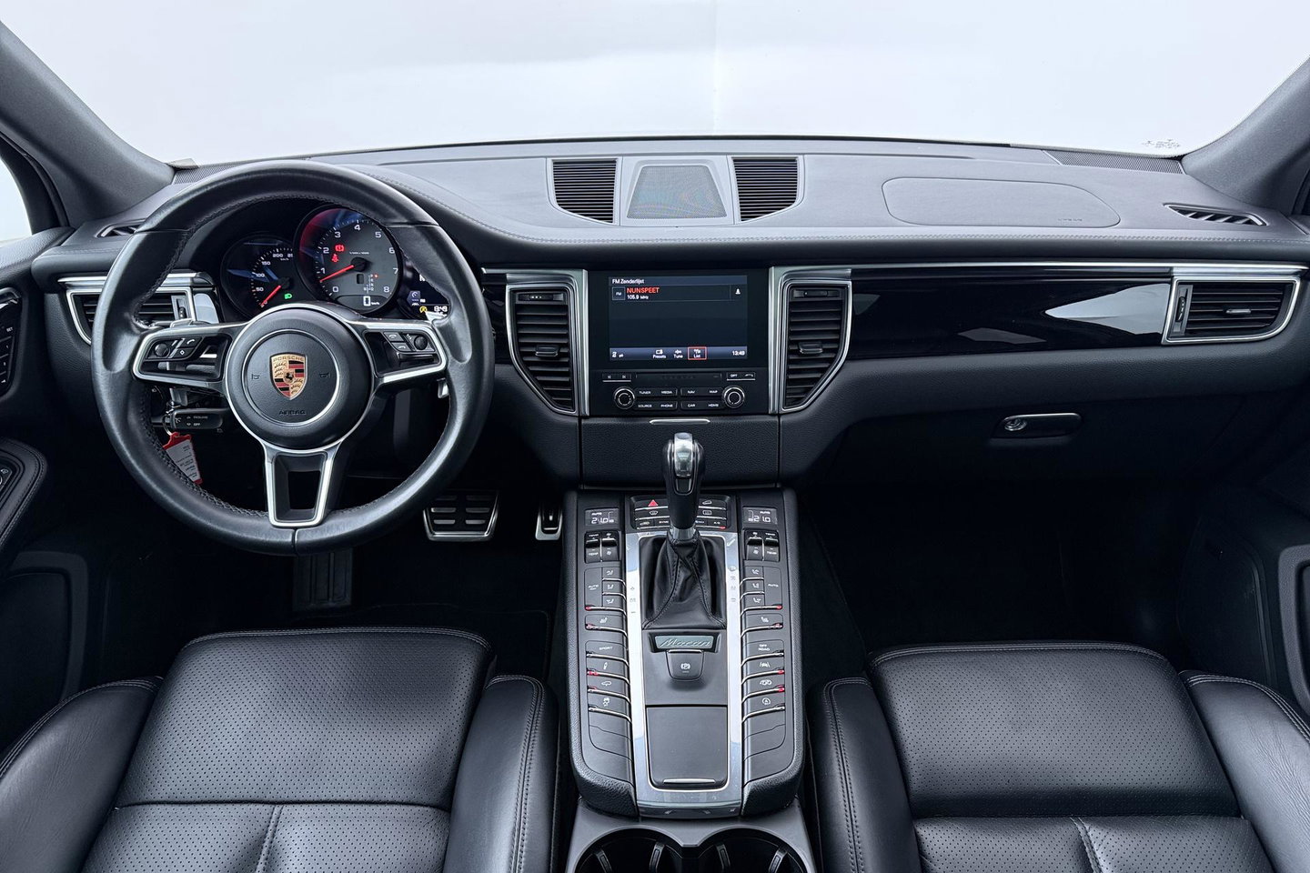 Porsche Macan 3.0 S | Panoramadak | 21 Inch | BOSE Audio | Camera | Vol-Leder | Trekhaak