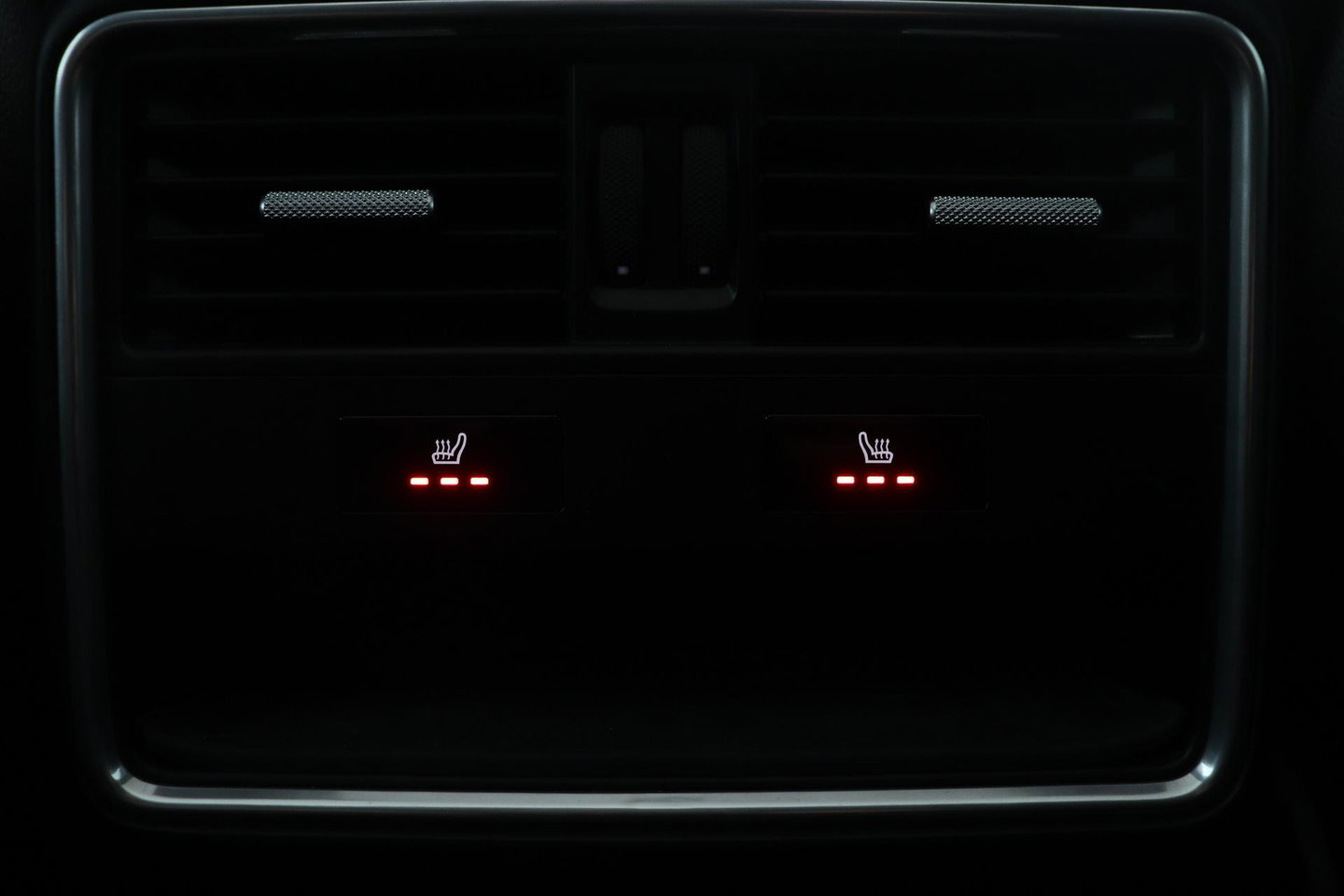 Porsche Cayenne Coupé 3.0 E-Hybrid | Panoramadak | 360° Camera | 21 Inch | Vol-Leder