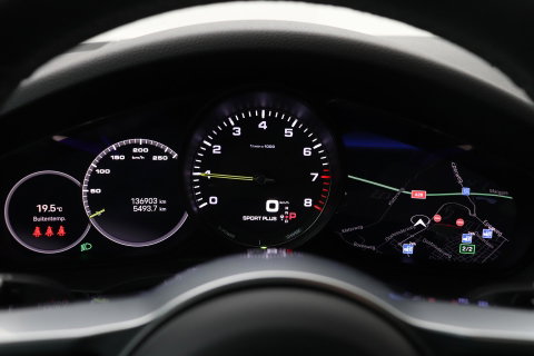 Porsche Cayenne Coupé 3.0 E-Hybrid | Panoramadak | 360° Camera | 21 Inch | Vol-Leder