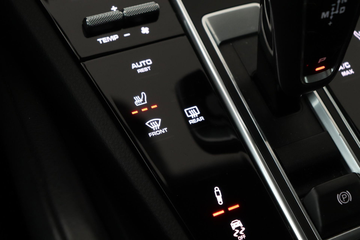 Porsche Cayenne Coupé 3.0 E-Hybrid | Panoramadak | 360° Camera | 21 Inch | Vol-Leder