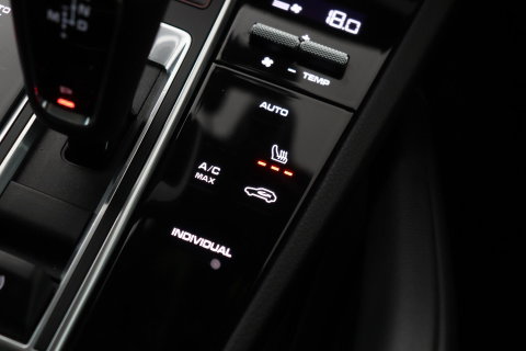 Porsche Cayenne Coupé 3.0 E-Hybrid | Panoramadak | 360° Camera | 21 Inch | Vol-Leder