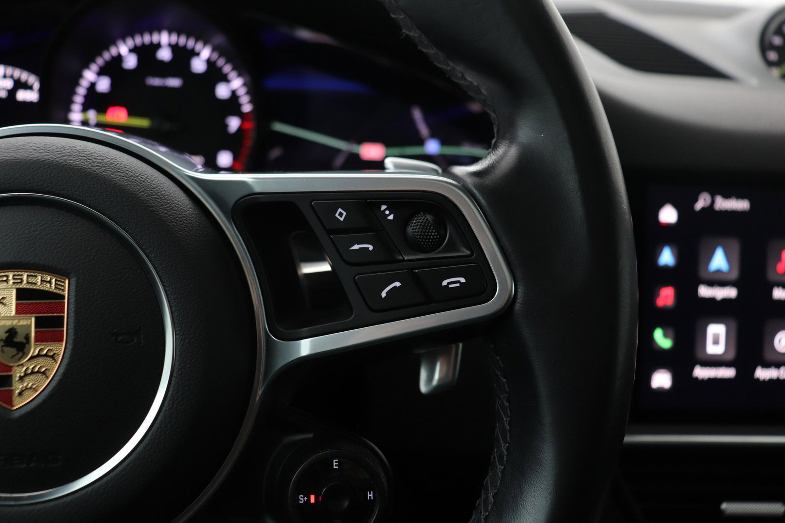 Porsche Cayenne Coupé 3.0 E-Hybrid | Panoramadak | 360° Camera | 21 Inch | Vol-Leder