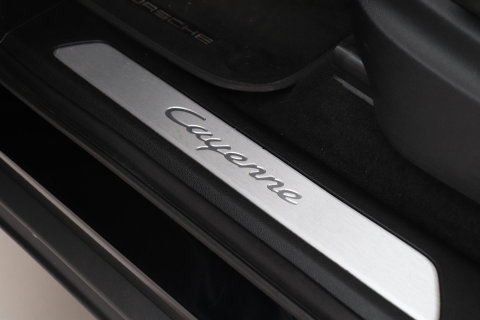 Porsche Cayenne Coupé 3.0 E-Hybrid | Panoramadak | 360° Camera | 21 Inch | Vol-Leder