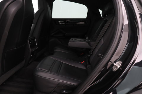 Porsche Cayenne Coupé 3.0 E-Hybrid | Panoramadak | 360° Camera | 21 Inch | Vol-Leder