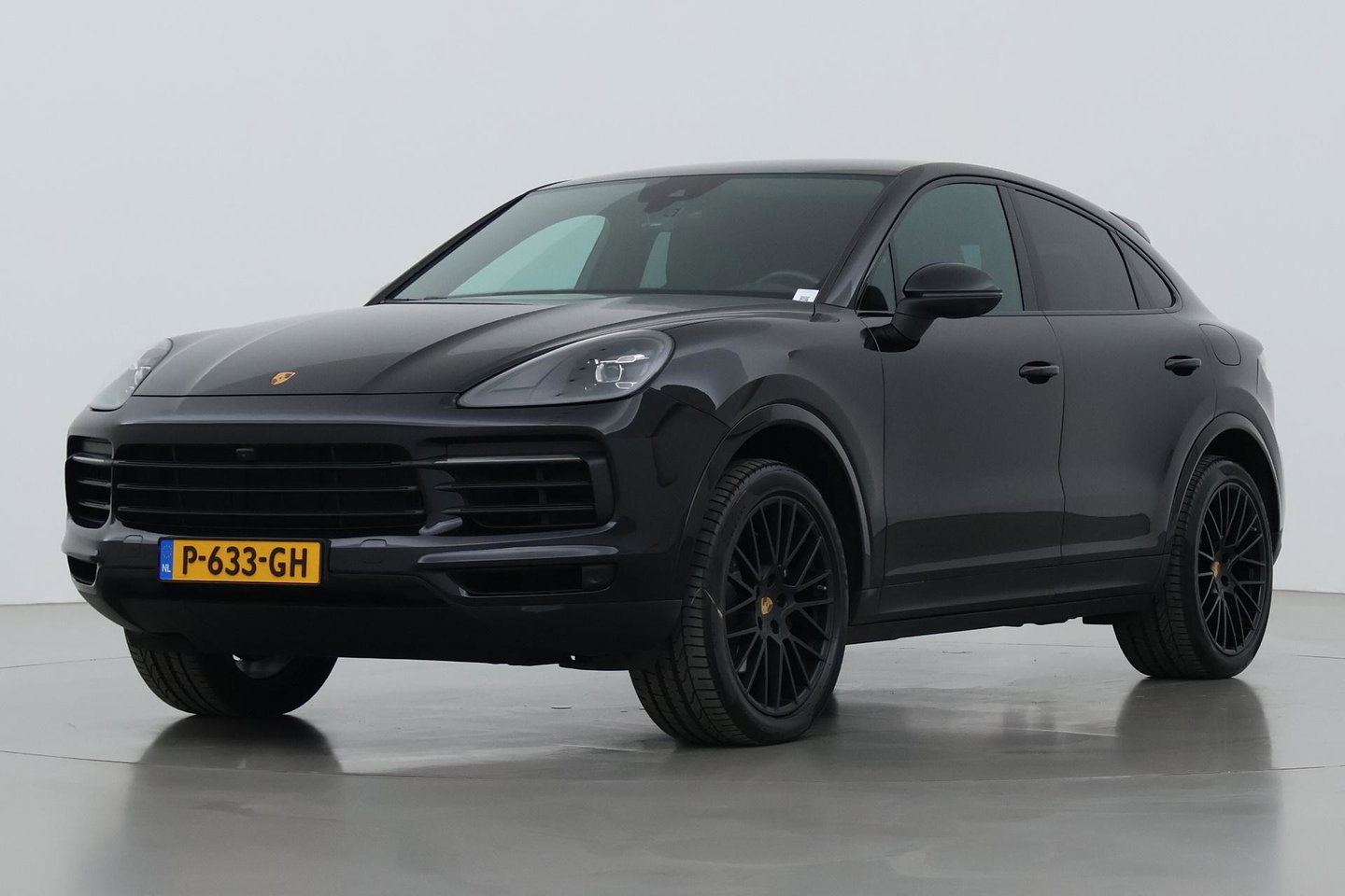 Porsche Cayenne Coupé 3.0 E-Hybrid | Panoramadak | 360° Camera | 21 Inch | Vol-Leder