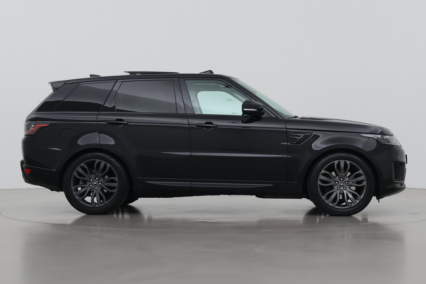 Land Rover Range Rover Sport 3.0 SDV6 HSE Dynamic | Black Pack | Luchtvering | Trekhaak | Meridian | Panoramadak | Koelbox | Memory