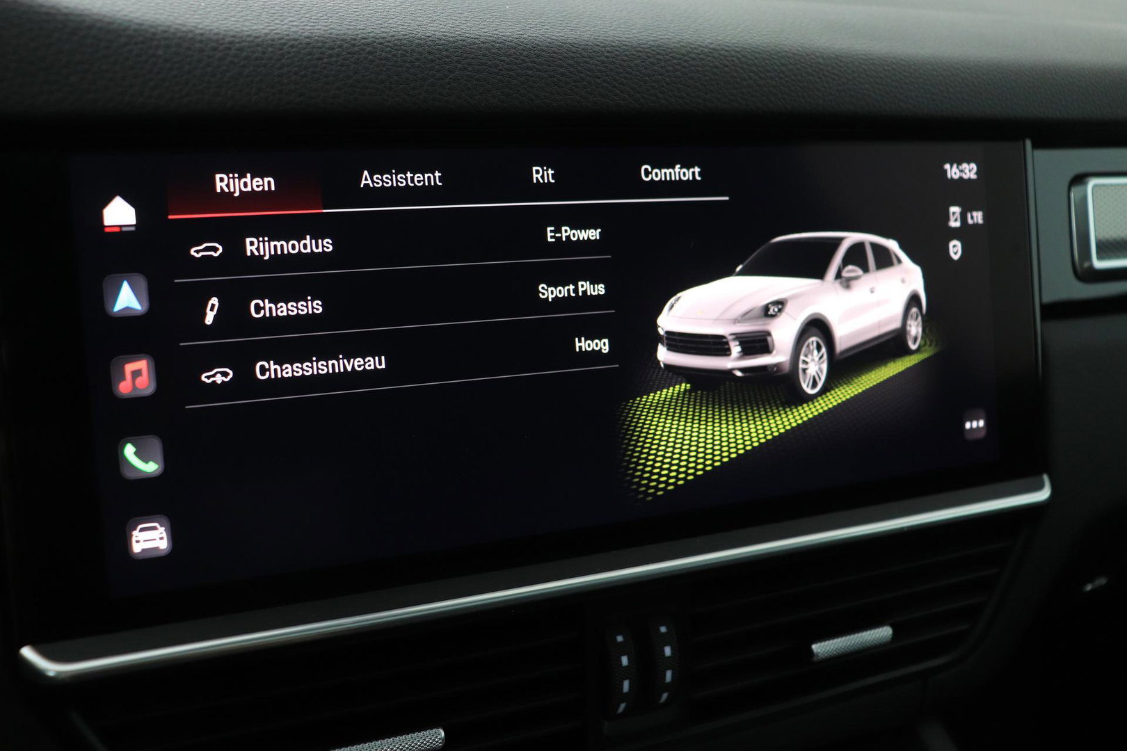 Porsche Cayenne Coupé 3.0 E-Hybrid Platinum Edition | Luchtvering | Panoramadak | Sport Chrono | Soft-Close | 360° Camera | 21 Inch