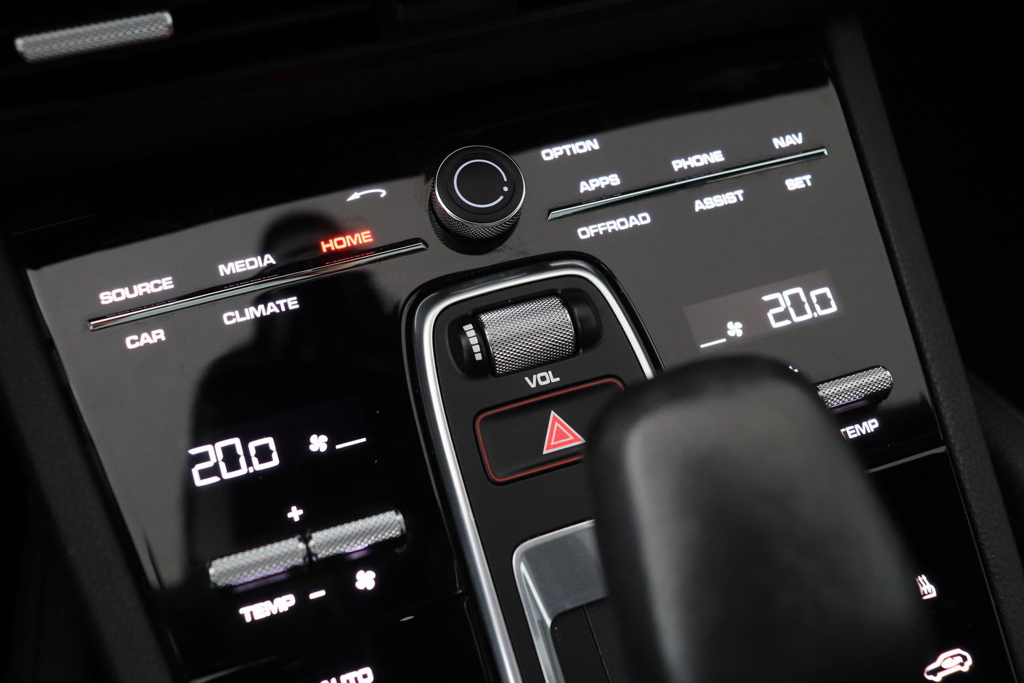 Porsche Cayenne Coupé 3.0 E-Hybrid Platinum Edition | Luchtvering | Panoramadak | Sport Chrono | Soft-Close | 360° Camera | 21 Inch