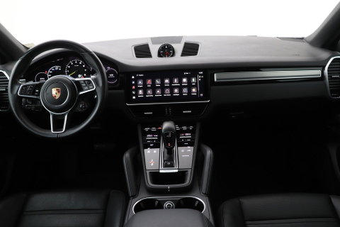 Porsche Cayenne Coupé 3.0 E-Hybrid Platinum Edition | Luchtvering | Panoramadak | Sport Chrono | Soft-Close | 360° Camera | 21 Inch