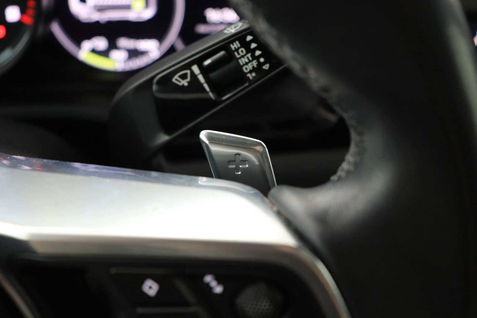 Porsche Cayenne Coupé 3.0 E-Hybrid Platinum Edition | Luchtvering | Panoramadak | Sport Chrono | Soft-Close | 360° Camera | 21 Inch