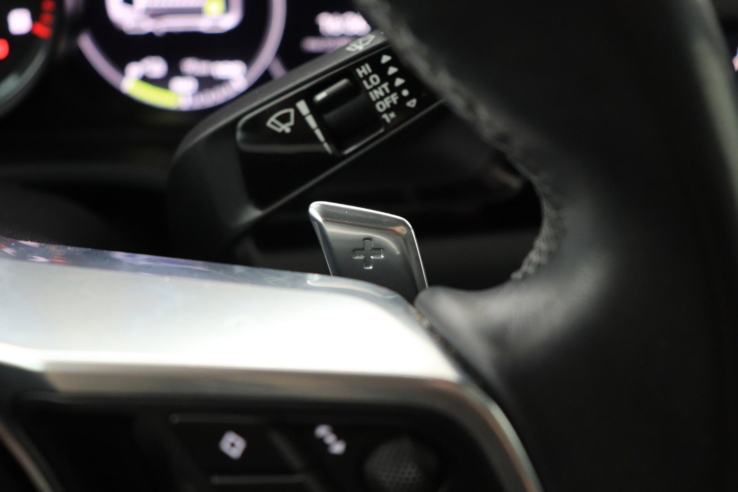 Porsche Cayenne Coupé 3.0 E-Hybrid Platinum Edition | Luchtvering | Panoramadak | Sport Chrono | Soft-Close | 360° Camera | 21 Inch