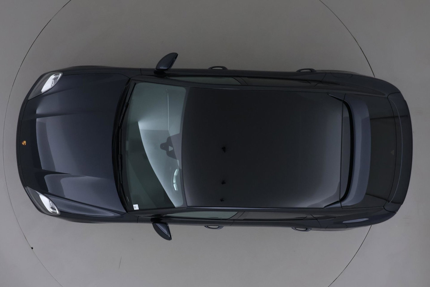 Porsche Cayenne Coupé 3.0 E-Hybrid Platinum Edition | Luchtvering | Panoramadak | Sport Chrono | Soft-Close | 360° Camera | 21 Inch