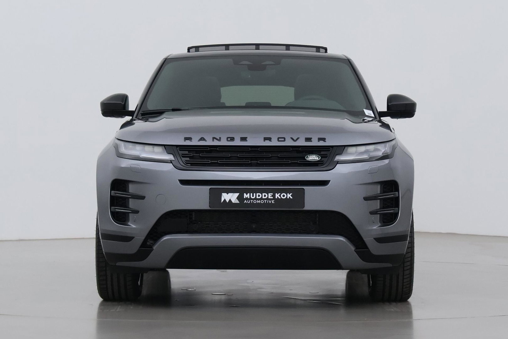 Land Rover Range Rover Evoque P270e PHEV Dynamic SE | Black Pack | Schuif/kanteldak | ACC | 20 Inch | Stuur+Voorruitverwarming