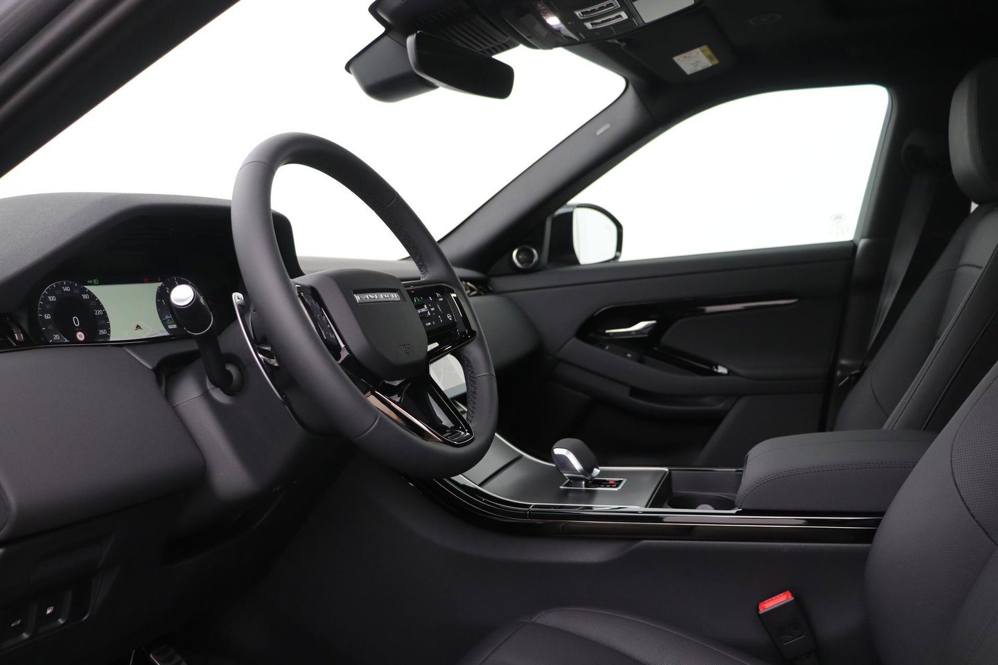 Land Rover Range Rover Evoque P270e PHEV Dynamic SE | Black Pack | Schuif/kanteldak | ACC | 20 Inch | Stuur+Voorruitverwarming