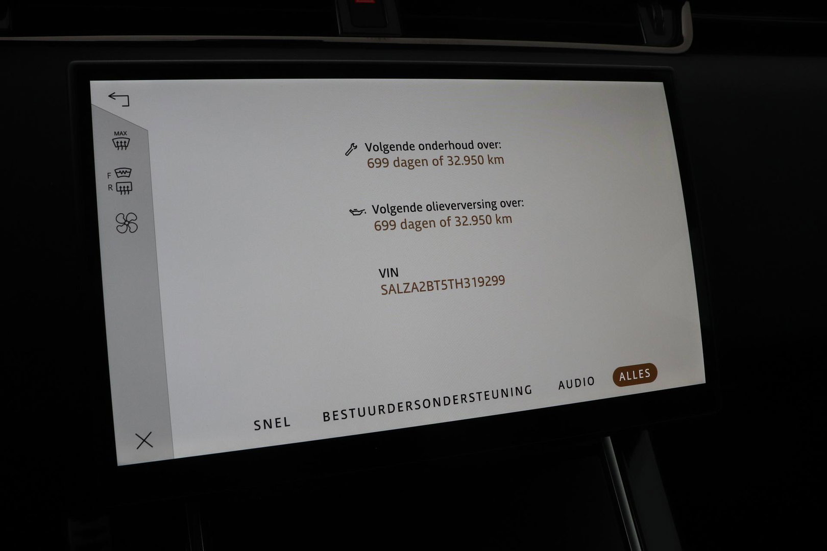 Land Rover Range Rover Evoque P270e PHEV Dynamic SE | Black Pack | Schuif/kanteldak | ACC | 20 Inch | Stuur+Voorruitverwarming