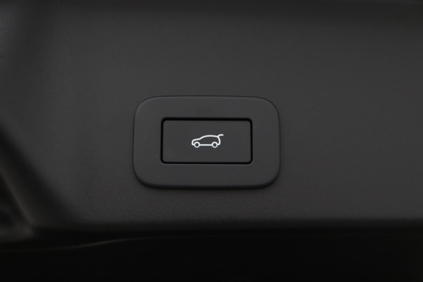 Land Rover Range Rover Evoque P270e PHEV Dynamic SE | Black Pack | Schuif/kanteldak | ACC | 20 Inch | Stuur+Voorruitverwarming