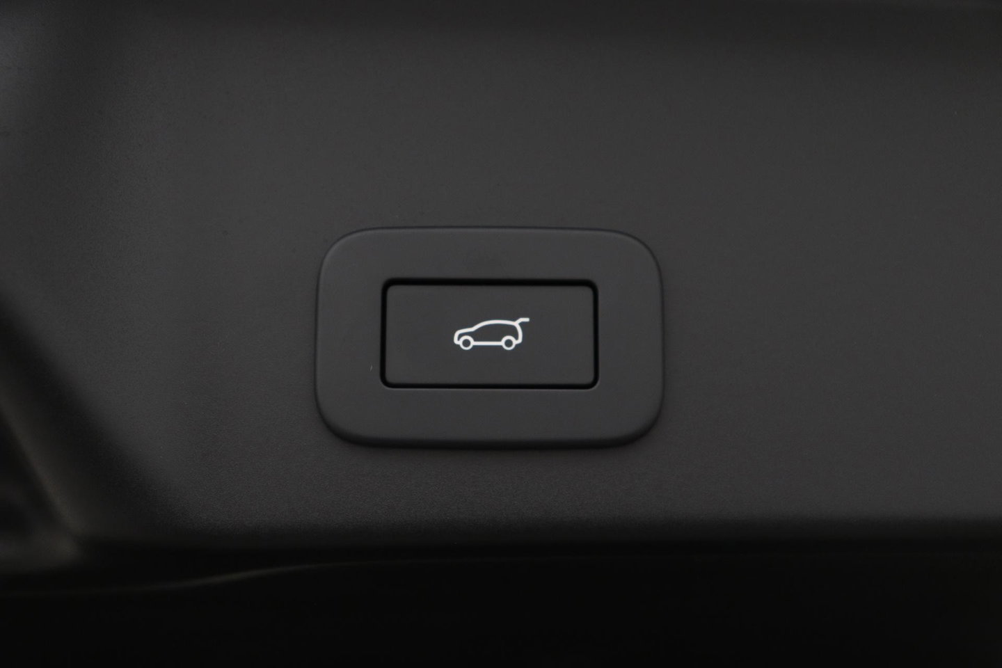 Land Rover Range Rover Evoque P270e PHEV Dynamic SE | Black Pack | Schuif/kanteldak | ACC | 20 Inch | Stuur+Voorruitverwarming