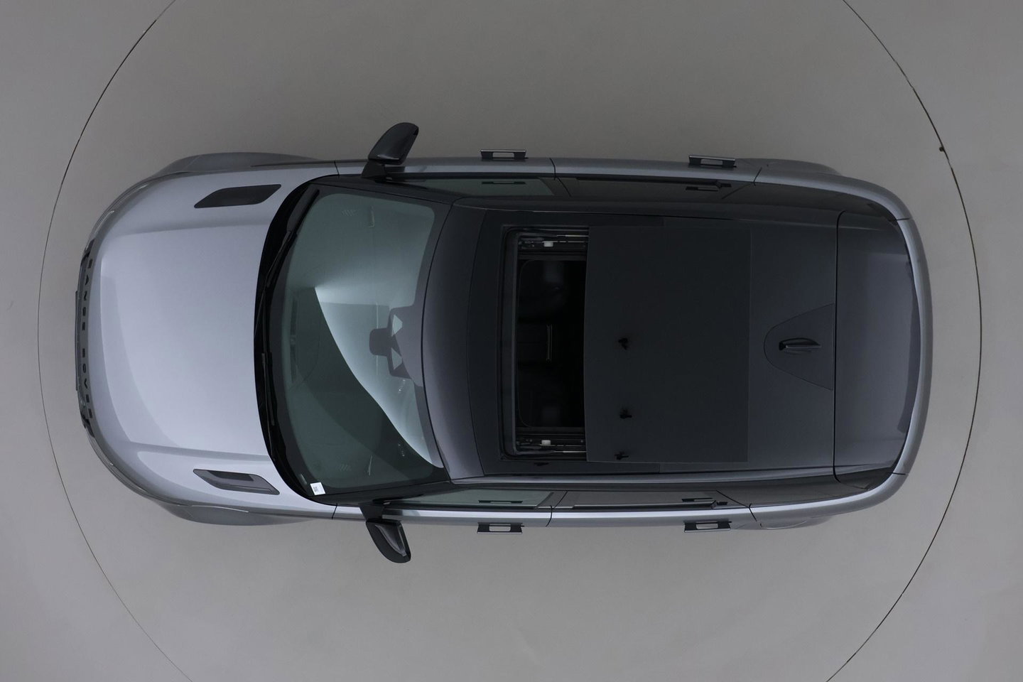 Land Rover Range Rover Evoque P270e PHEV Dynamic SE | Black Pack | Schuif/kanteldak | ACC | 20 Inch | Stuur+Voorruitverwarming
