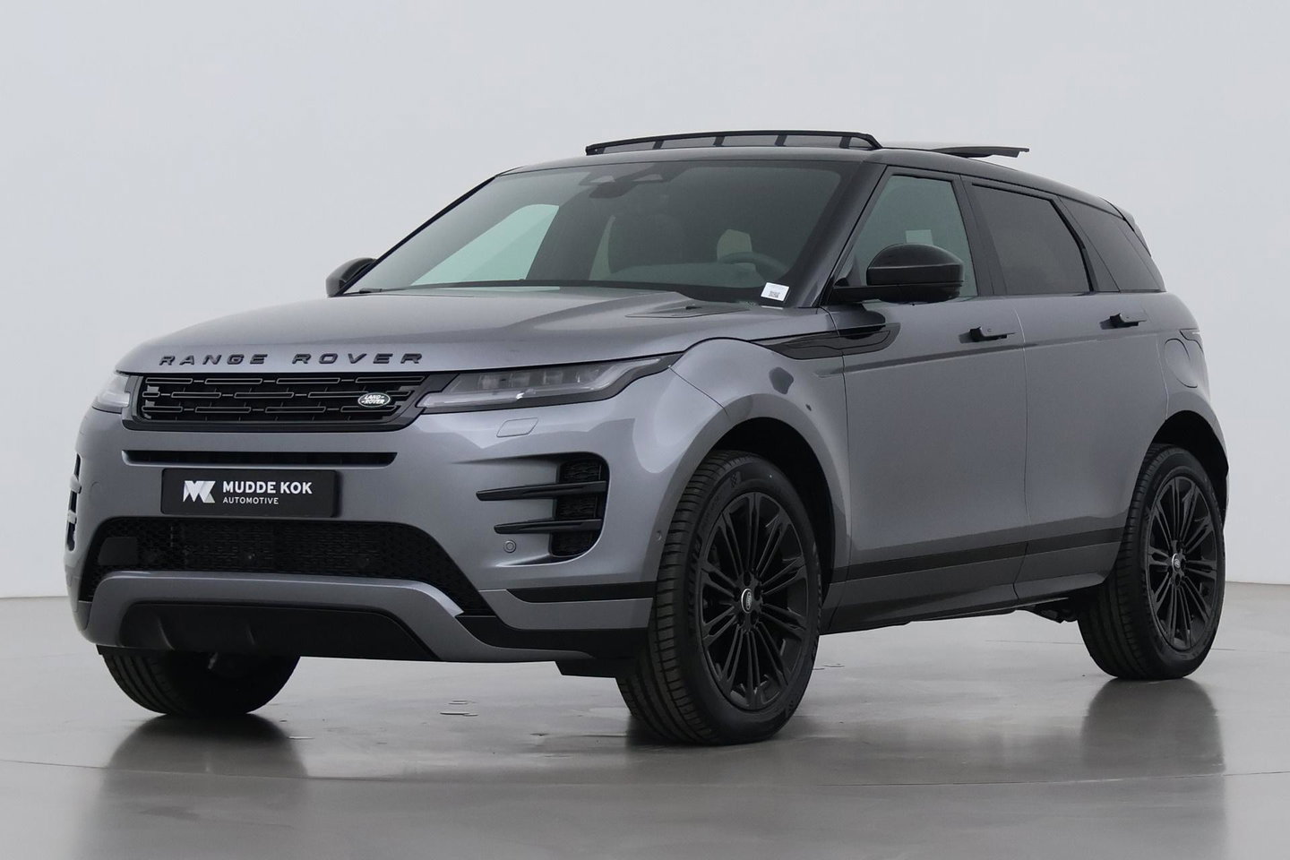 Land Rover Range Rover Evoque P270e PHEV Dynamic SE | Black Pack | Schuif/kanteldak | ACC | 20 Inch | Stuur+Voorruitverwarming