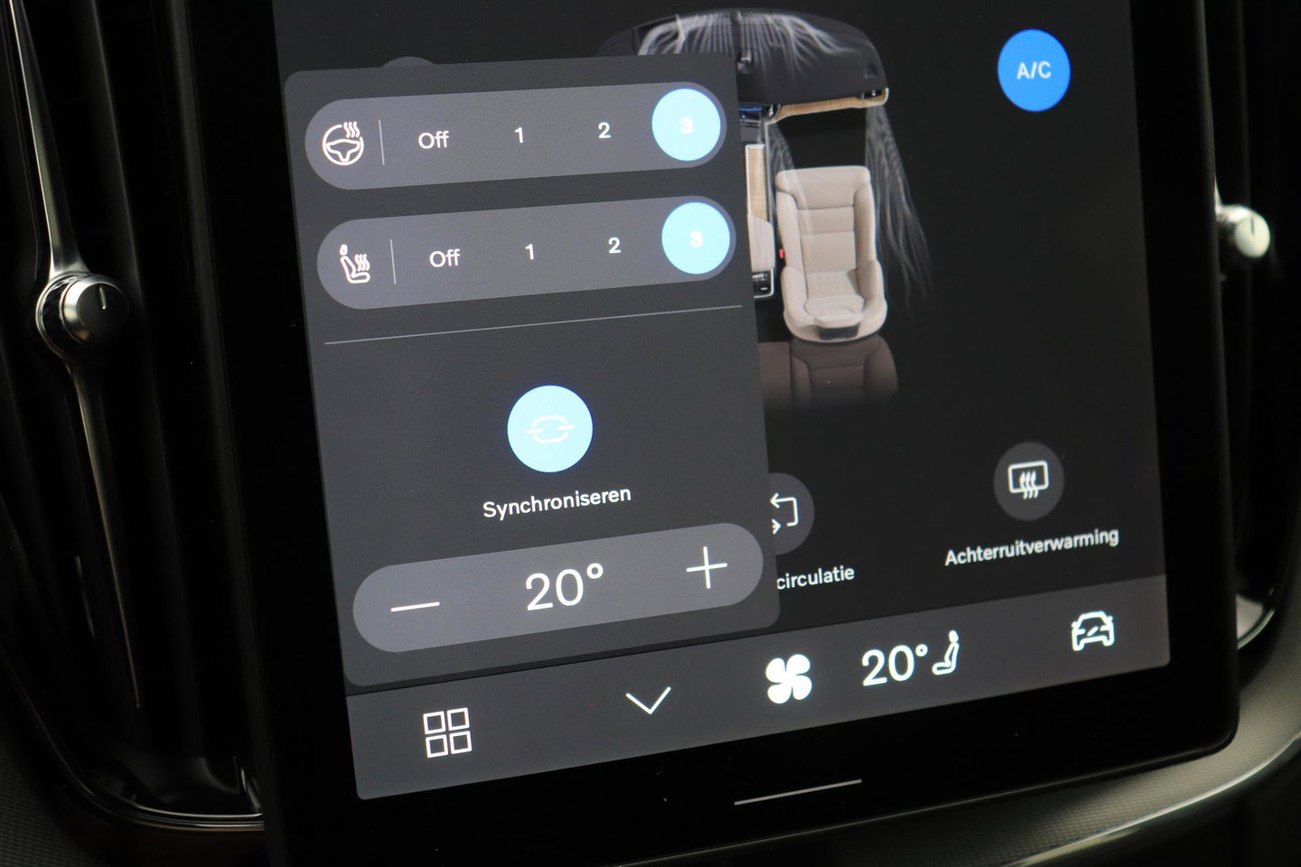 Volvo XC60 T8 Plug-in hybrid Ultra Black Edition | ACC | Panoramadak | 360° Camera | Head-Up | Harman/Kardon | 22 Inch