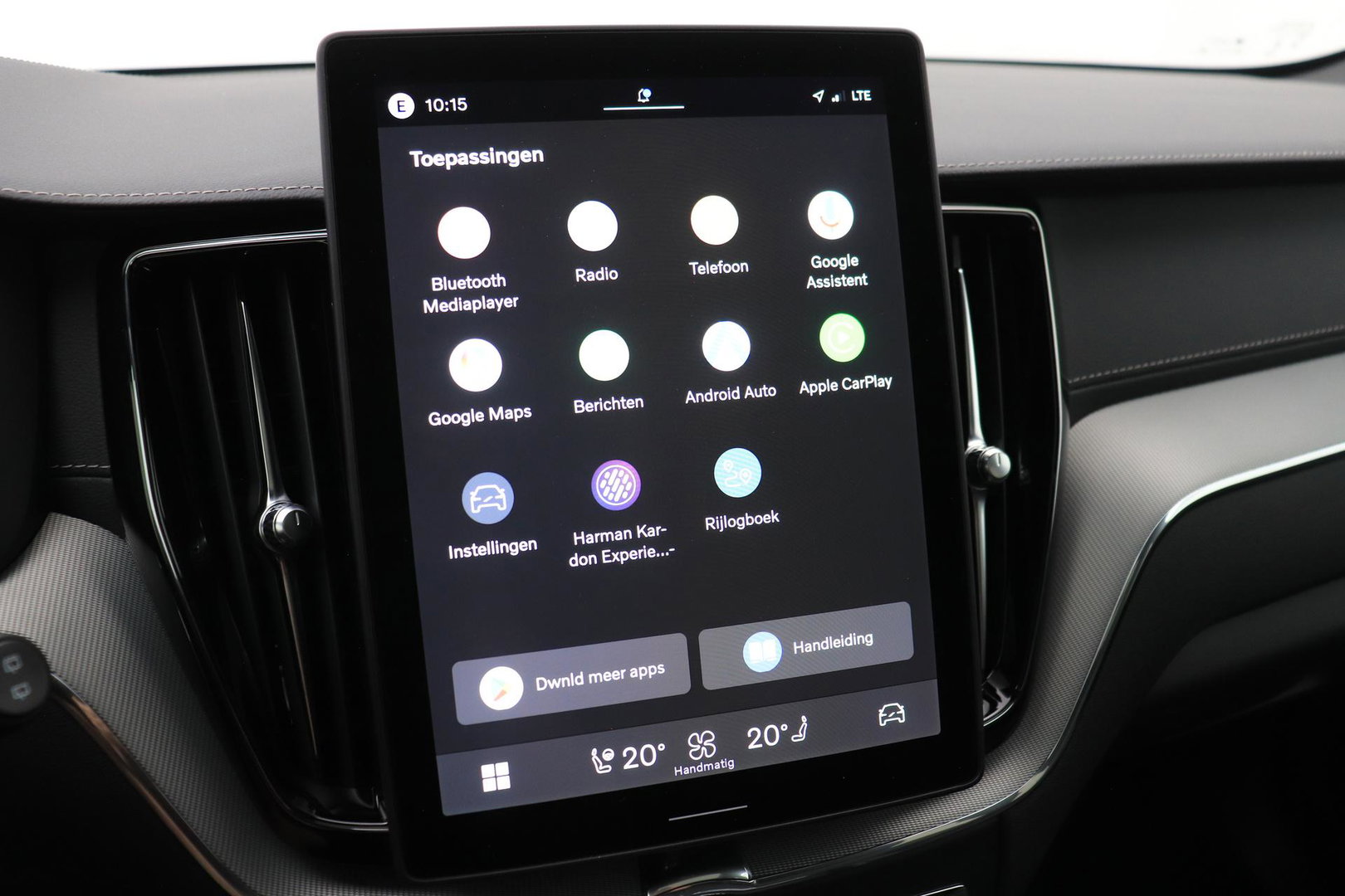 Volvo XC60 T8 Plug-in hybrid Ultra Black Edition | ACC | Panoramadak | 360° Camera | Head-Up | Harman/Kardon | 22 Inch