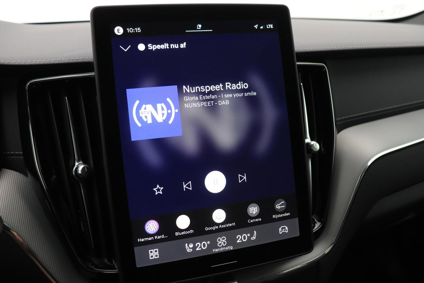 Volvo XC60 T8 Plug-in hybrid Ultra Black Edition | ACC | Panoramadak | 360° Camera | Head-Up | Harman/Kardon | 22 Inch