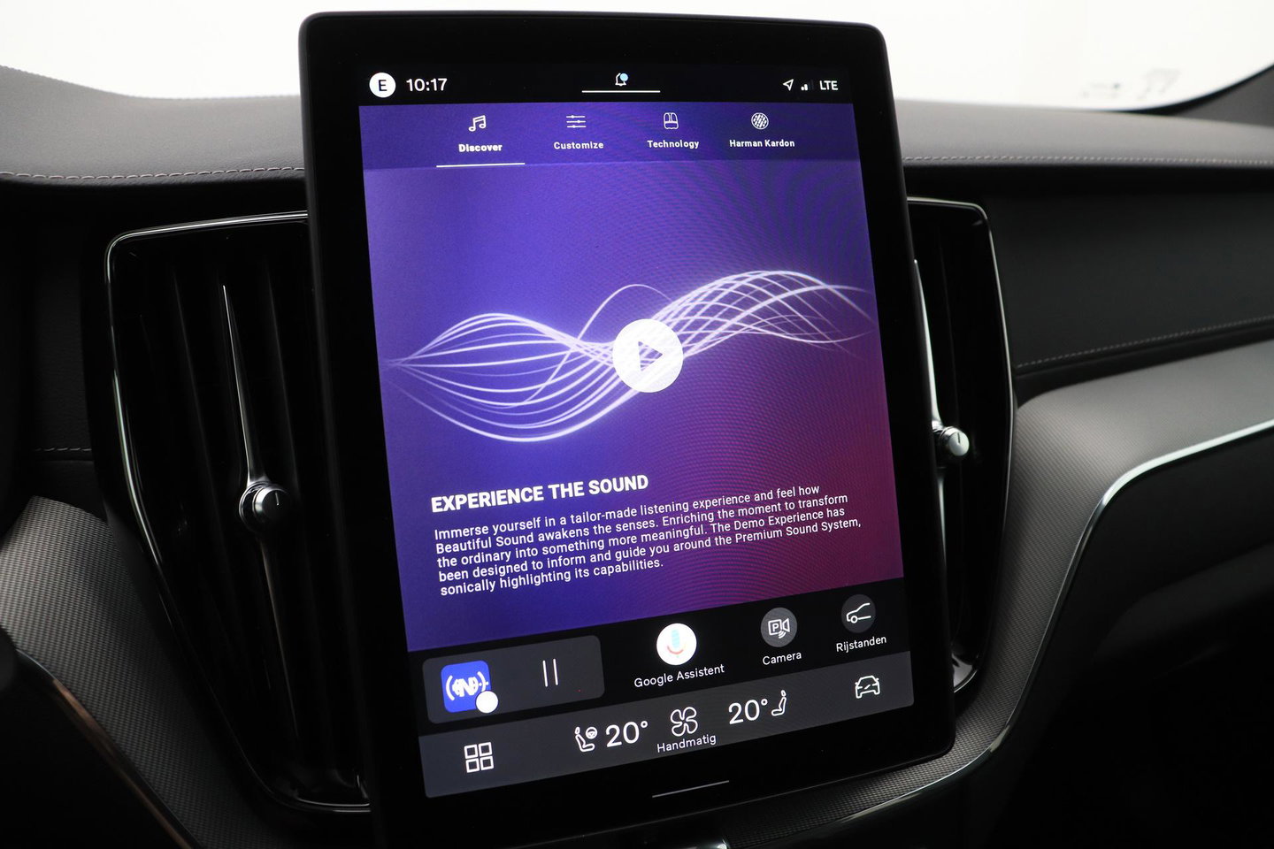 Volvo XC60 T8 Plug-in hybrid Ultra Black Edition | ACC | Panoramadak | 360° Camera | Head-Up | Harman/Kardon | 22 Inch