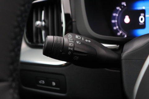 Volvo XC60 T8 Plug-in hybrid Ultra Black Edition | ACC | Panoramadak | 360° Camera | Head-Up | Harman/Kardon | 22 Inch