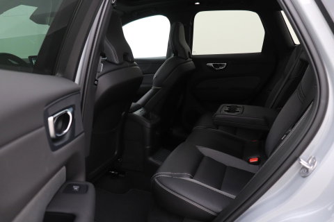 Volvo XC60 T8 Plug-in hybrid Ultra Black Edition | ACC | Panoramadak | 360° Camera | Head-Up | Harman/Kardon | 22 Inch