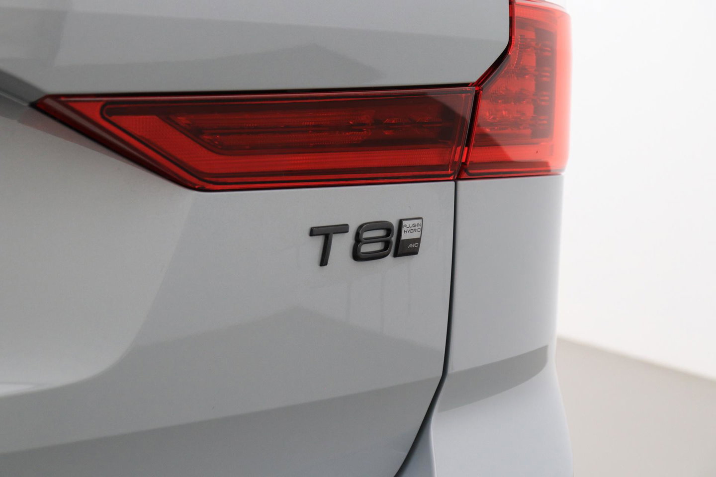 Volvo XC60 T8 Plug-in hybrid Ultra Black Edition | ACC | Panoramadak | 360° Camera | Head-Up | Harman/Kardon | 22 Inch