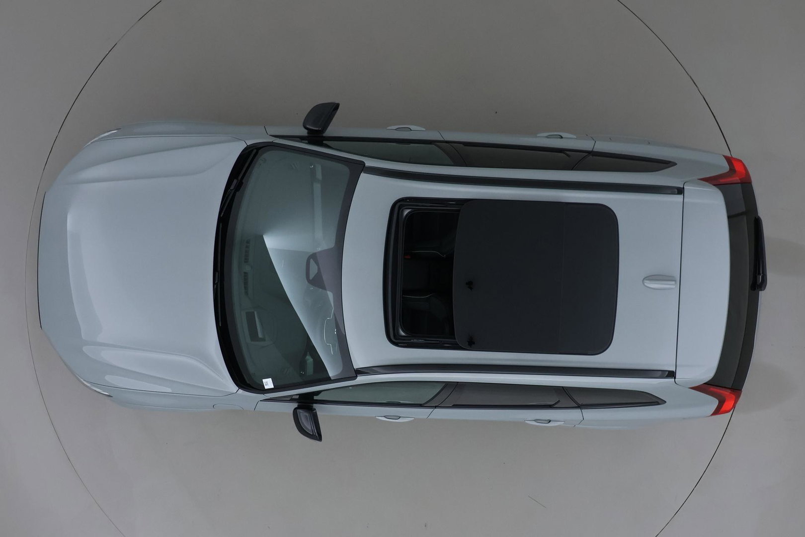Volvo XC60 T8 Plug-in hybrid Ultra Black Edition | ACC | Panoramadak | 360° Camera | Head-Up | Harman/Kardon | 22 Inch