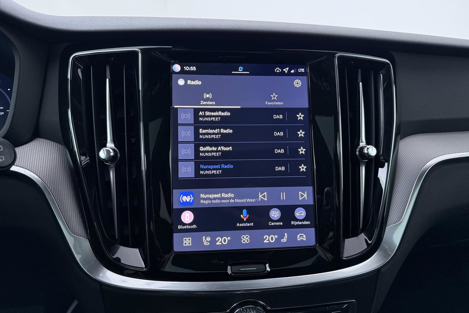 Volvo V60 T6 Plug-in hybrid Plus Bright | ACC | Panoramadak | 360° Camera | Head-Up | Harman/Kardon | Stoel+Stuurverwarming | Keyless | Getint Glas