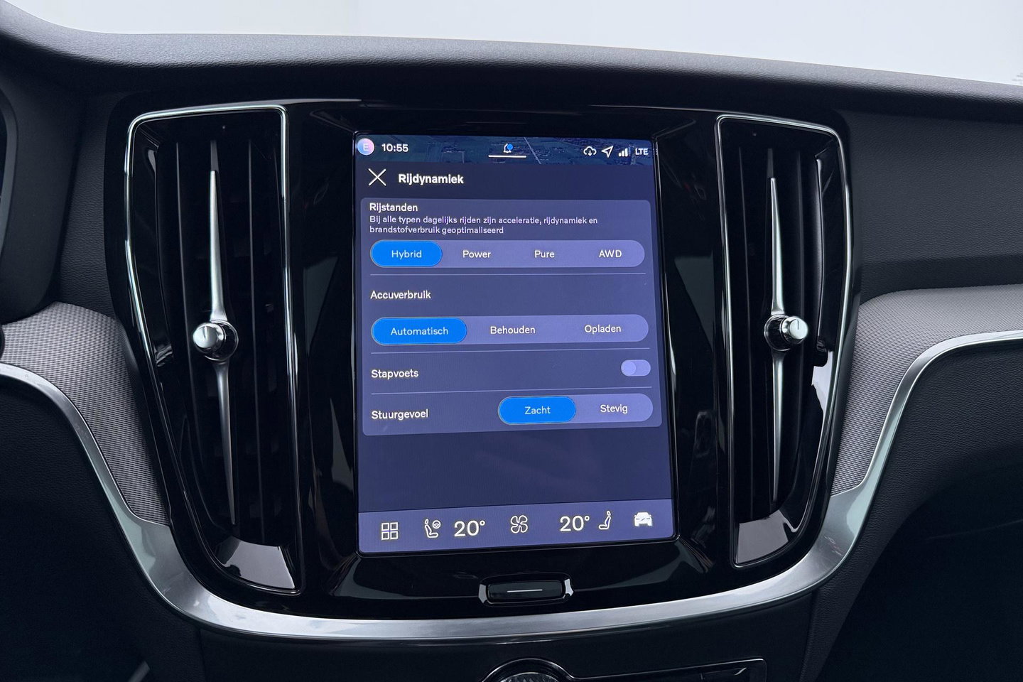 Volvo V60 T6 Plug-in hybrid Plus Bright | ACC | Panoramadak | 360° Camera | Head-Up | Harman/Kardon | Stoel+Stuurverwarming | Keyless | Getint Glas