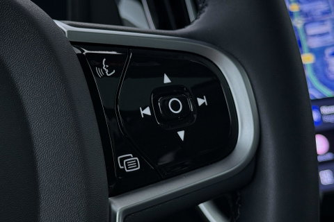 Volvo V60 T6 Plug-in hybrid Plus Bright | ACC | Panoramadak | 360° Camera | Head-Up | Harman/Kardon | Stoel+Stuurverwarming | Keyless | Getint Glas
