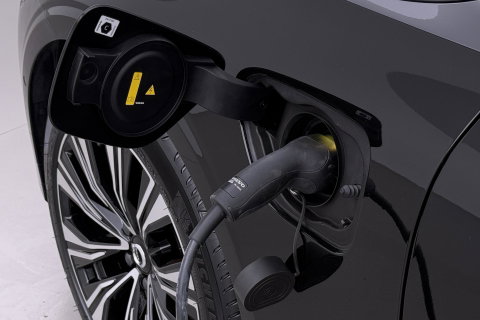 Volvo V60 T6 Plug-in hybrid Plus Bright | ACC | Panoramadak | 360° Camera | Head-Up | Harman/Kardon | Stoel+Stuurverwarming | Keyless | Getint Glas