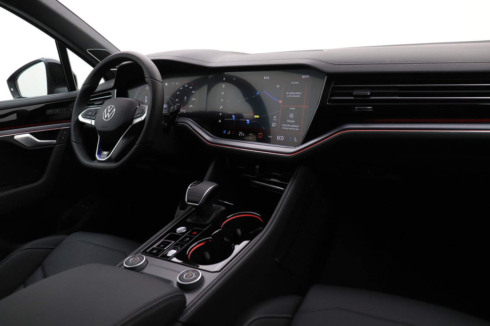 Volkswagen Touareg 3.0 TSi eHybrid 4MOTION R | FINAL EDITION | Luchtvering | Trekhaak | Panoramadak | Dynaudio | 360° Camera