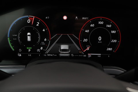 Volkswagen Touareg 3.0 TSi eHybrid 4MOTION R | FINAL EDITION | Luchtvering | Trekhaak | Panoramadak | Dynaudio | 360° Camera
