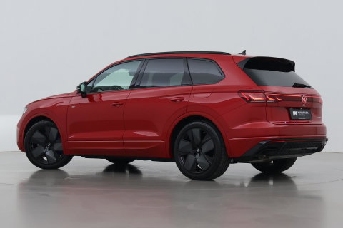 Volkswagen Touareg 3.0 TSi eHybrid 4MOTION R | FINAL EDITION | Luchtvering | Trekhaak | Panoramadak | Dynaudio | 360° Camera