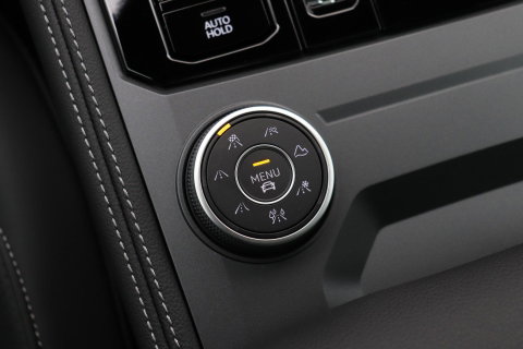 Volkswagen Touareg 3.0 TSi eHybrid 4MOTION R | FINAL EDITION | Luchtvering | Trekhaak | Panoramadak | Dynaudio | 360° Camera