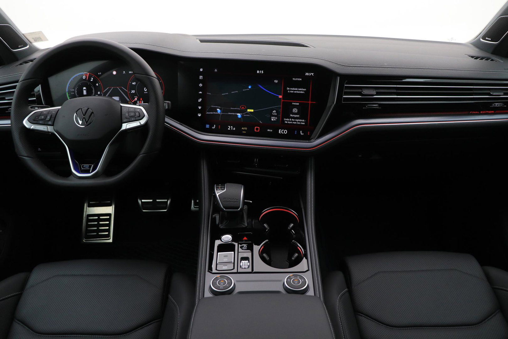 Volkswagen Touareg 3.0 TSi eHybrid 4MOTION R | FINAL EDITION | Luchtvering | Trekhaak | Panoramadak | Dynaudio | 360° Camera