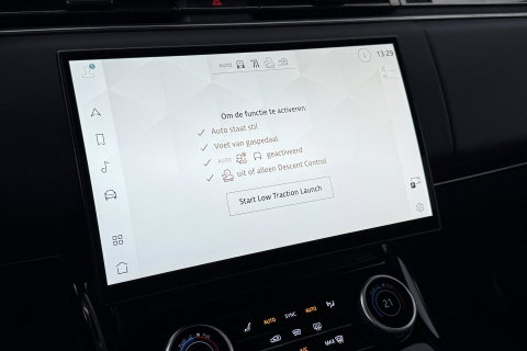 Land Rover Range Rover Sport 3.0 P440e SE | ACC | Panoramadak | Luchtvering | Trekhaak | 360° Camera | Stoel+Stuurverwarming | 22 Inch
