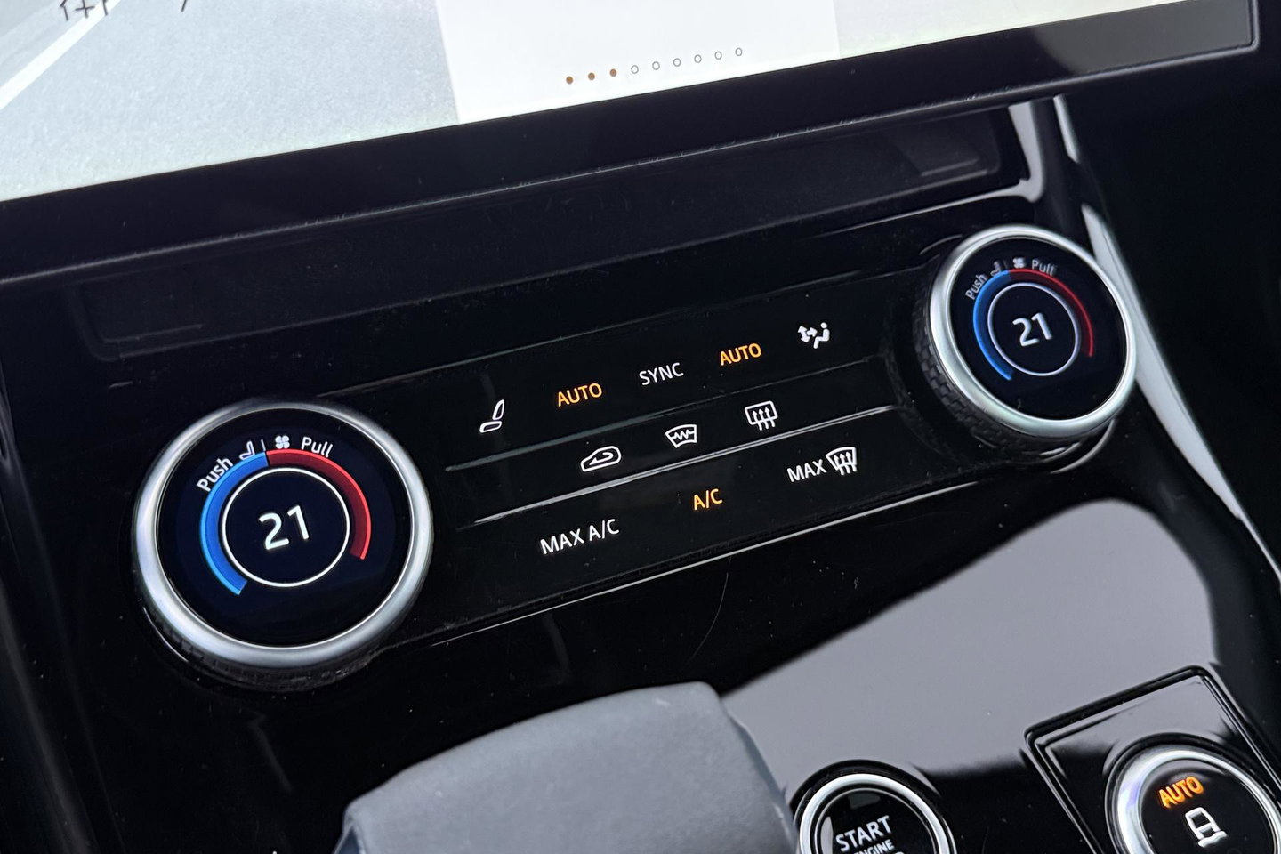 Land Rover Range Rover Sport 3.0 P440e SE | ACC | Panoramadak | Luchtvering | Trekhaak | 360° Camera | Stoel+Stuurverwarming | 22 Inch