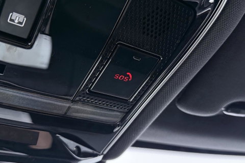 Land Rover Range Rover Sport 3.0 P440e SE | ACC | Panoramadak | Luchtvering | Trekhaak | 360° Camera | Stoel+Stuurverwarming | 22 Inch