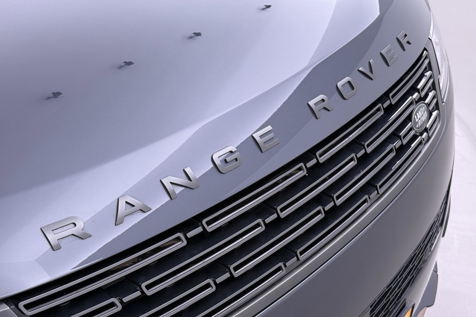 Land Rover Range Rover Sport 3.0 P440e SE | ACC | Panoramadak | Luchtvering | Trekhaak | 360° Camera | Stoel+Stuurverwarming | 22 Inch
