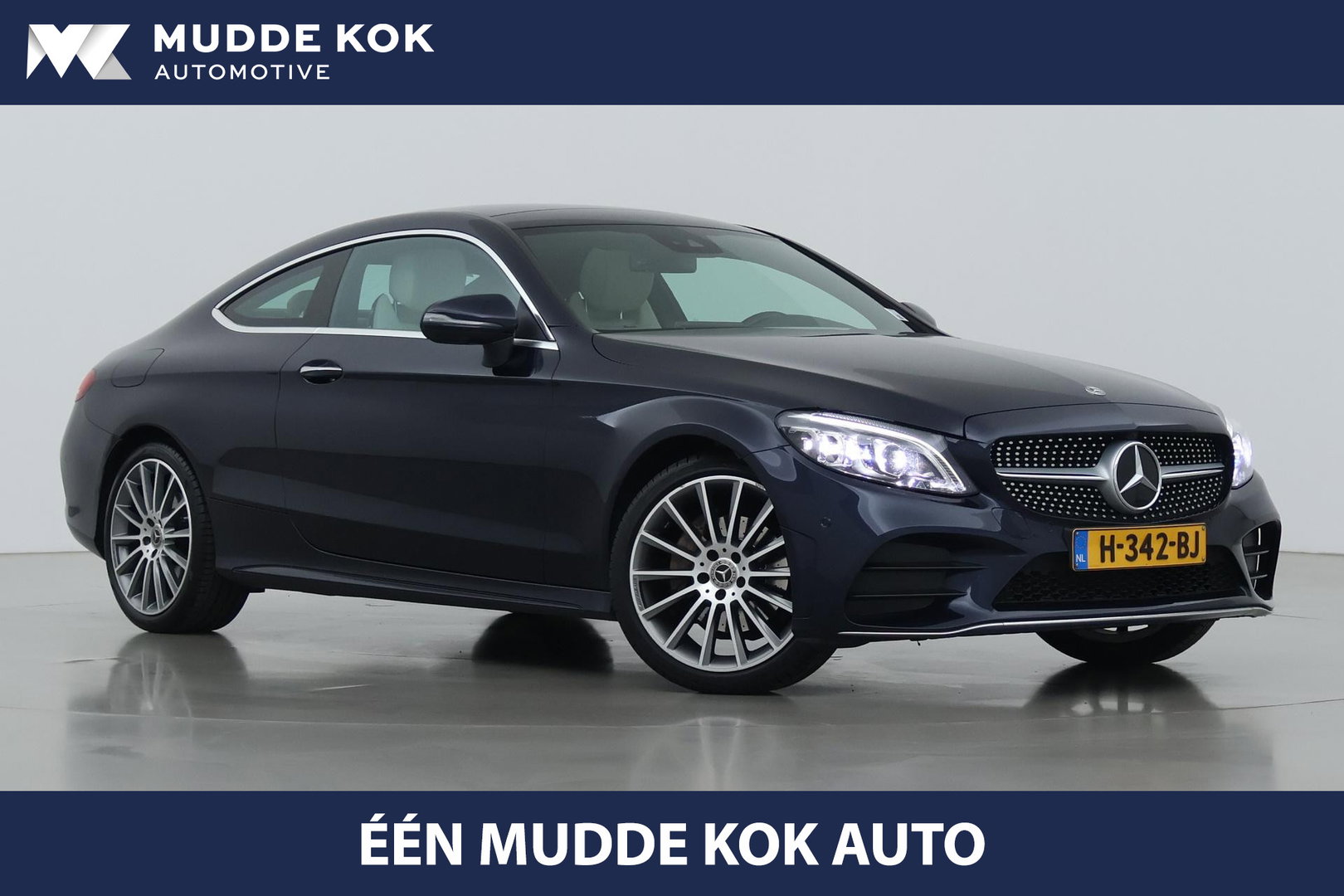 Mercedes-Benz C-Klasse Coupé 180 Premium Plus Pack | Luchtvering | Burmester | Panoramadak | 360° Camera | Memory | 19 Inch