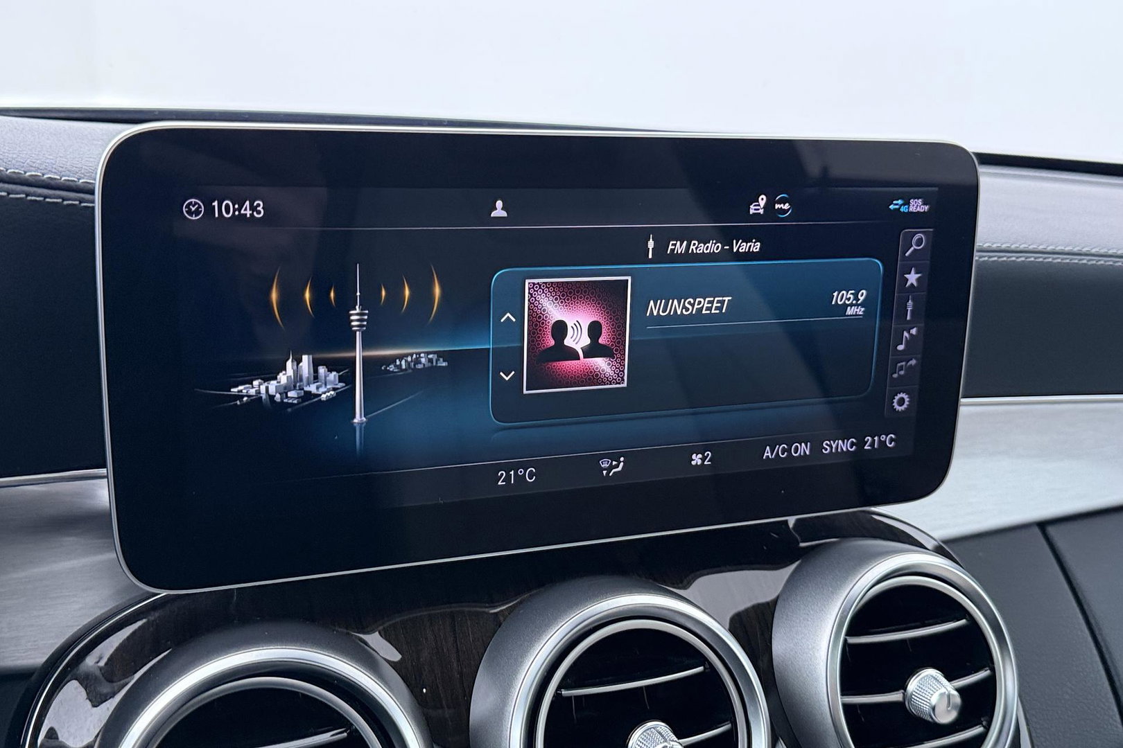 Mercedes-Benz C-Klasse Coupé 180 Premium Plus Pack | Luchtvering | Burmester | Panoramadak | 360° Camera | Memory | 19 Inch