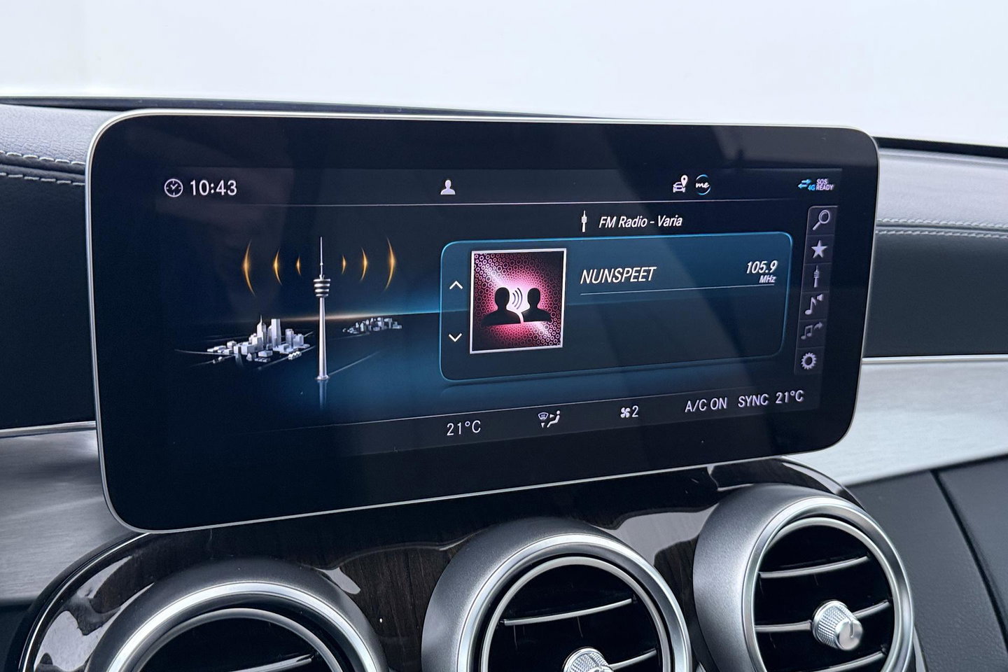 Mercedes-Benz C-Klasse Coupé 180 Premium Plus Pack | Luchtvering | Burmester | Panoramadak | 360° Camera | Memory | 19 Inch